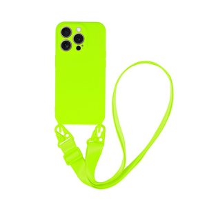 CAPA SILICONE APPLE IPHONE 15 PRO MAX VERDE LIMA COM PROTETOR DE CÂMERA E CORDA