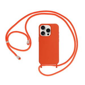 CAPA SILICONE APPLE IPHONE 13 PRO MAX LARANJA COM CORDA